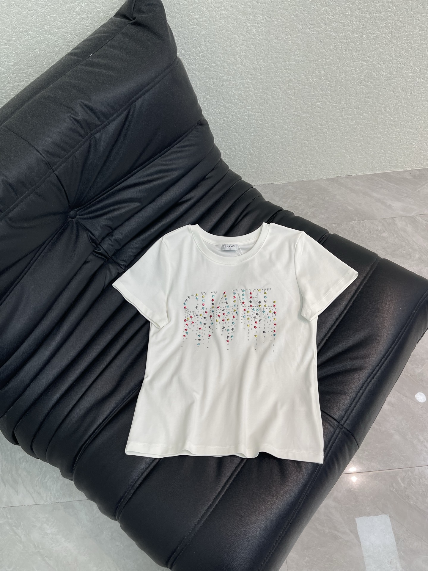 Women's short sleeves